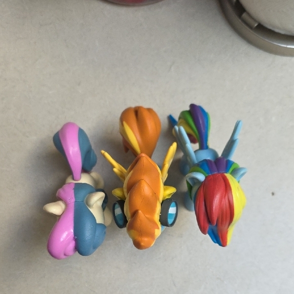 My Little Pony Blue, Yellow, and Cream Figurine Trio - Picture 7 of 7